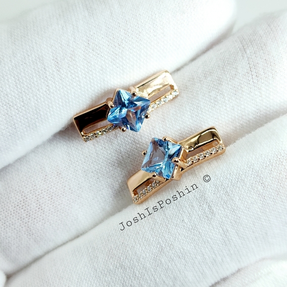 2.00CT Princess shape blue topaz latch back earrings in sterling silver - Picture 7 of 13